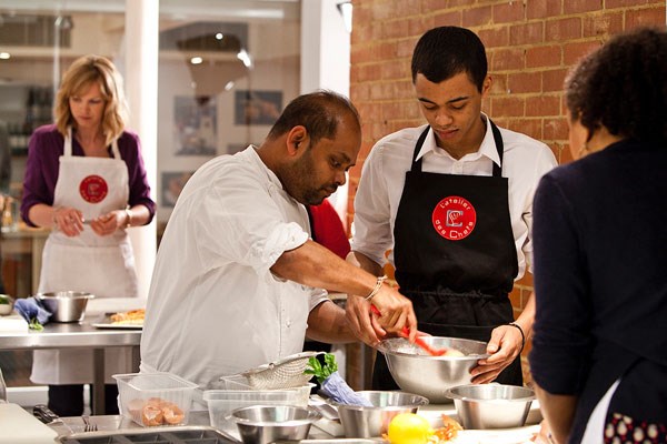 Street Food Experience - 30 minute cookery lesson at L'atelier des Chefs Street Food Experience - 30 minute cookery lesson at L'atelier des Chefs
