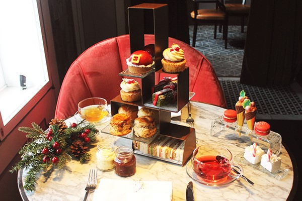 Afternoon Tea with Bottomless Bubbles for Two at London Marriott Hotel Park Lane Afternoon Tea with Bottomless Bubbles for Two at London Marriott Hotel Park Lane