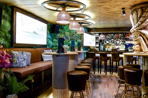 Six Dish Tasting Menu with Cocktails for Two at Laki Kane Tropical Escape Bar Six Dish Tasting Menu with Cocktails for Two at Laki Kane Tropical Escape Bar