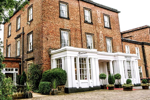 Two Night Spa Break with 25 Minute Treatment and Dinner for Two at Bannatyne Darlington