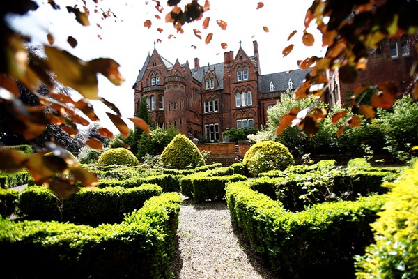 One Night Country Escape with Dinner for Two One Night Country Escape with Dinner for Two
