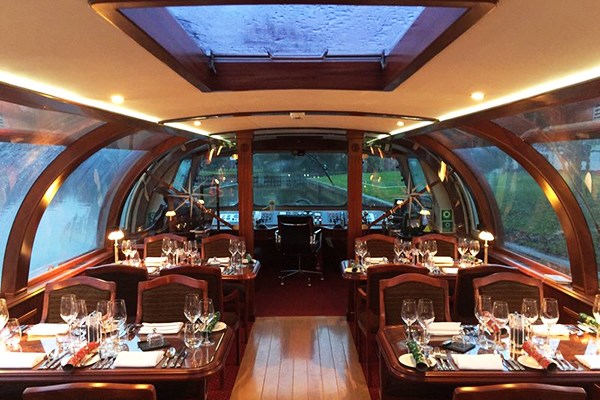 Bateaux Windsor Lunch Cruise on The Thames Bateaux Windsor Lunch Cruise on The Thames