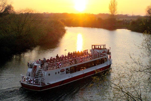 Sunset cruise on River Ouse in York