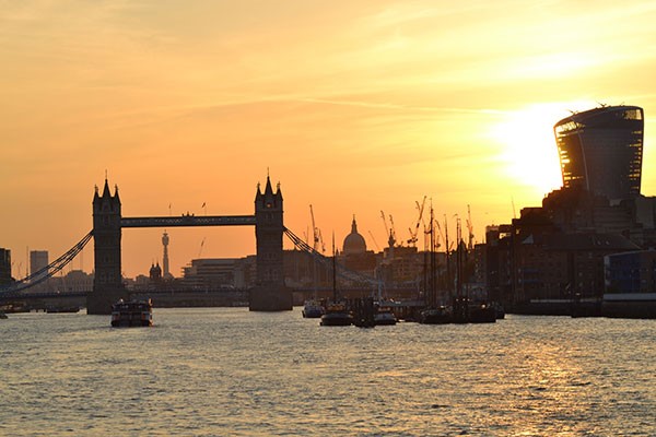 River Thames Cruise with Dinner and Elvis Tribute Act for Two River Thames Cruise with Dinner and Elvis Tribute Act for Two