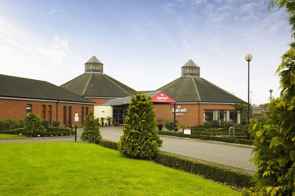 Health Club Pass for Two at Waltham Abbey Marriott Hotel Health Club Pass for Two at Waltham Abbey Marriott Hotel