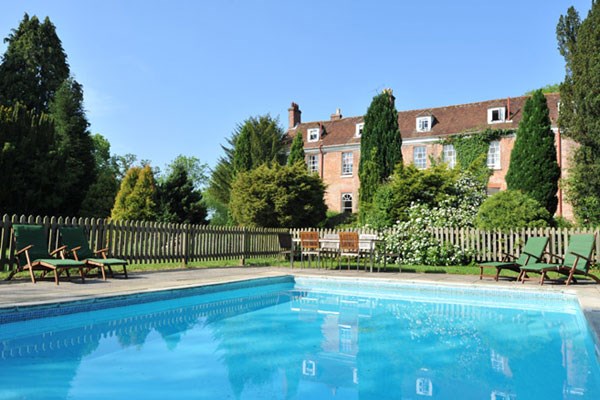Champagne Afternoon Tea for Two at New Park Manor Champagne Afternoon Tea for Two at New Park Manor
