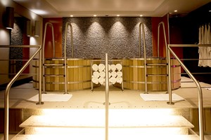 Luxury Spa Treat with 60 Minute Treatment, Lunch and Fizz for Two at The Athenaeum