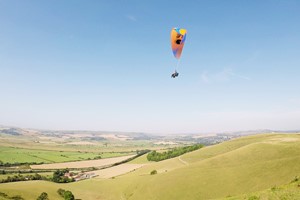 15 Minute Paragliding Flight Experience for One