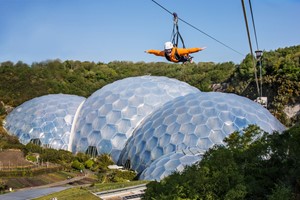 Hangloose at The Eden Project – The Radical Package for One with Free Photo and Video