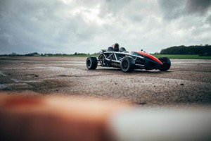 Ariel Atom 300 Thrill