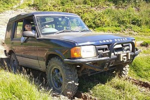 One Hour Junior One-to-One 4X4 Off Road Driving Experience