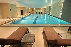 Relaxing Spa Day with Lunch and Wine for Two at Holiday Inn Reading