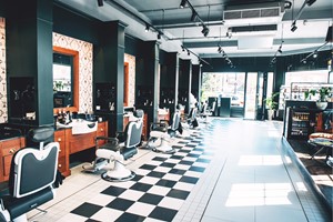 R.W.Wolf Barbers 90 Minute Men's Grooming Treatment for One