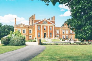 40 Minute Rasul Mud Experience, Mini Spa Day and Afternoon Tea at Warbrook House and Grange for Two
