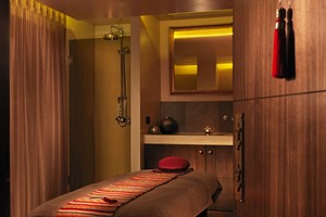 Ultimate Aromatherapy Massage or Bespoke Facial for Two at The Spa in Dolphin Square