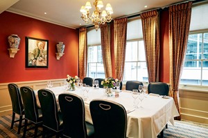 Bentley's Seafood Master Class with a Three Course Lunch and a Glass of Champagne
