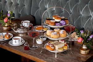 Midsummer Nights Dream Afternoon Tea with Cocktail for Two at The Swan at The Globe