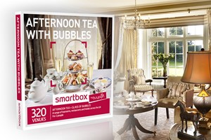Afternoon Tea with Bubbles Experience Box