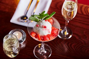 Two Course Meal with Bubbles for Two at The Phoenix Artist Club