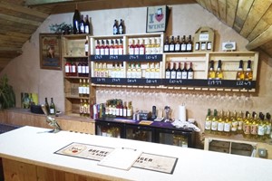 Tasting of Six Wines for Two at West Fisher Winery