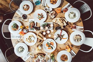 Three Course Meal and a Glass of Wine for Two at Gigis Restaurant