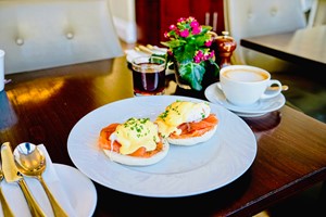 Two Course Brunch with Bottomless Fizz for Two at Amba Hotel Charing Cross