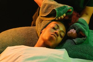 LUSH SPA HARD DAYS NIGHT 75 Minute Full Body Stretching Massage for Two