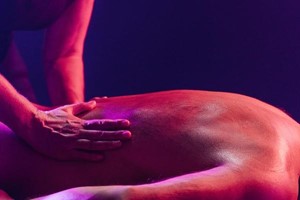 LUSH SPA TAILOR MADE 30 Minute Sea Themed Firm Massage for One