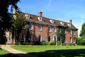 One Night Break at New Park Manor for Two