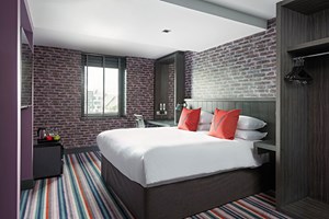 Saturday Night Break at Village Hotel Club Glasgow