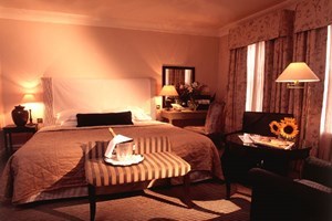 Two Night Stay at Brook Kingston Lodge with Gourmet Dining
