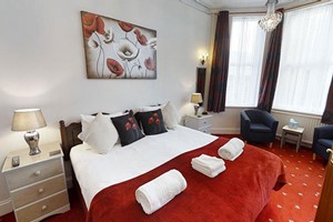 Two Night Stay in Double Room at Glendower Bed and Breakfast