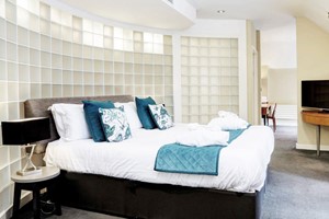 Overnight Stay in King Suite with Hot Tub for Two at The Wild Pheasant Hotel and Spa