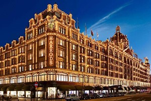 Cream Tea for Two with a Glass of Champagne for Two at Harrods
