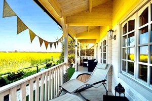 Overnight Break with a Bottle of Sparkling Wine for Two at Angel Cottage Log Cabins