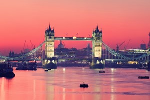 Thames Jazz Cruise with Three Course Dinner and Fizz for Two