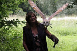 2 for 1 Woodland Walk and Owl Flying Experience at Lee Valley Park