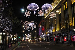Family Christmas Lights Open Top Vintage Bus Tour in London