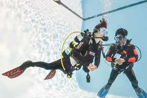 Scuba Diving Experience for Two at DiveShack UK