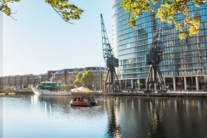Skuna BBQ Boat Experience for up to 7 People in Central London