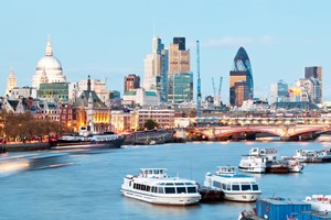 Thames River Sightseeing – Westminster to Tower of London or Vice Versa Return for a Family of Five