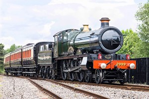 Behind the Scenes Tour and a Footplate Ride with Lunch for Two at Didcot Railway Centre