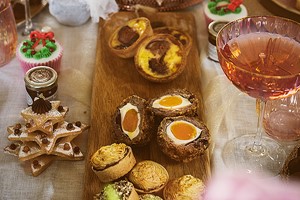 Sparkling Winter Afternoon Tea for Two and a Bottle of Prosecco at Home with Piglet's Pantry