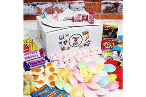 Retro Sweet Tuck Box