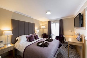Two Night Break at Lion Quays Waterside Resort for Two