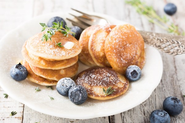 Brunch with Bottomless Bubbles for Two