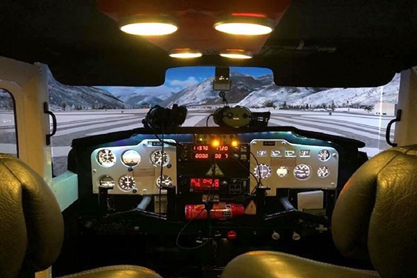 90 Minute Flight Simulator Experience