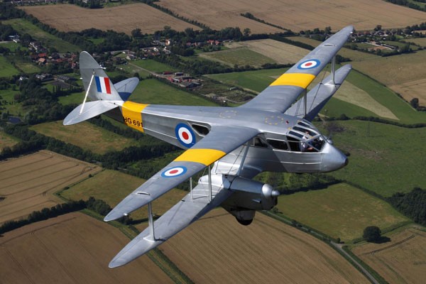 75 Minute Biplane Sightseeing Tour for Two of London
