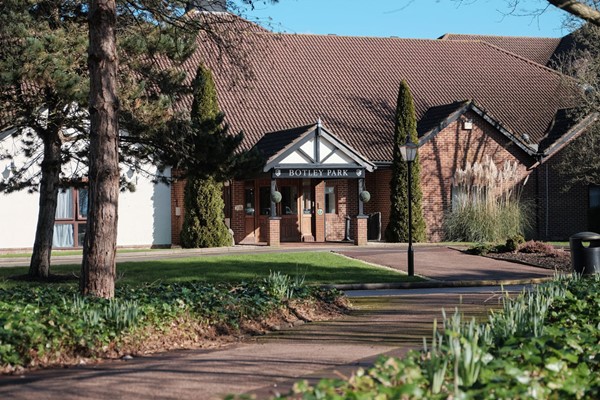 My Afternoon Escape Spa Day for Two at Macdonald Botley Park Hotel – Weekdays