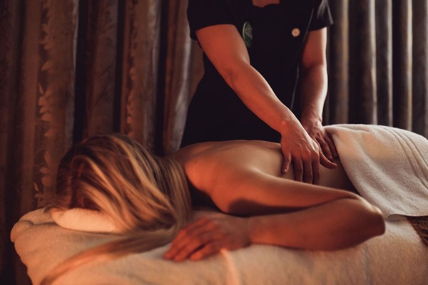 90 Minutes of Treatments for Two at PURE Spa and Beauty - Including London Locations